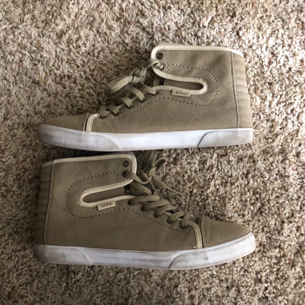 High top, tan vans